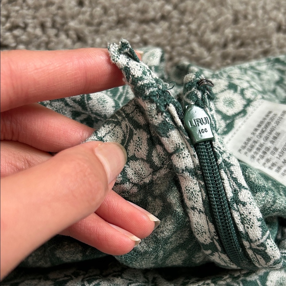 A&F 2 piece Set - Picture 2 of 8